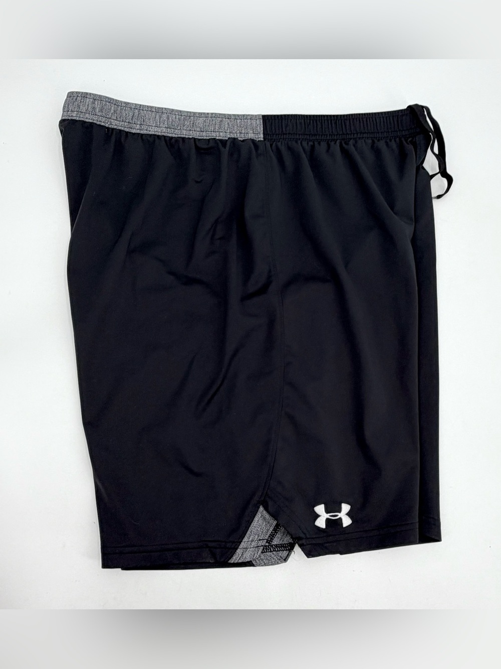 Under Armour Shorts Men’s XL Black Locker 9” Athletic Gym Drawstring No Pockets